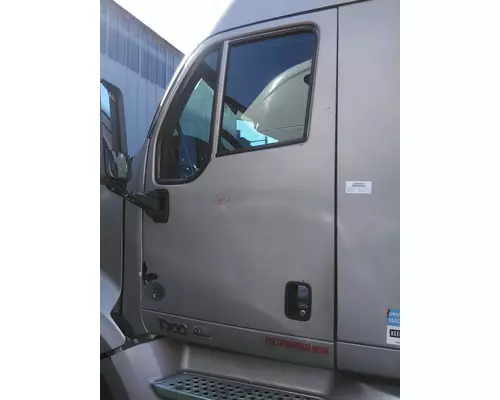 KENWORTH T700 2011-2014 DOOR ASSEMBLY, FRONT