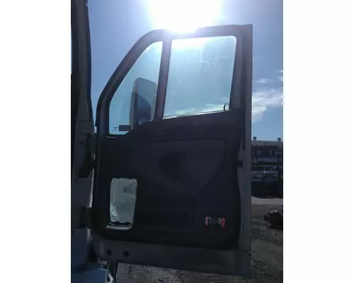 KENWORTH T700 2011-2014 DOOR ASSEMBLY, FRONT