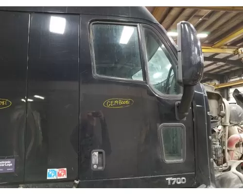 KENWORTH T700 2011-2014 DOOR ASSEMBLY, FRONT