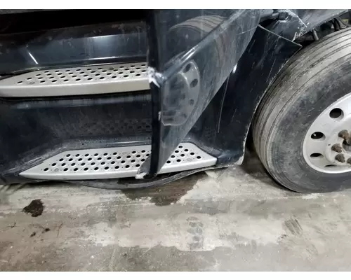 KENWORTH T700 2011-2014 DOOR ASSEMBLY, FRONT