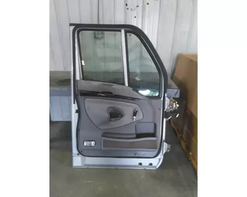KENWORTH T700 2011-2014 DOOR ASSEMBLY, FRONT