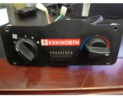 KENWORTH T700-Sleeper_F21-1001 AC Control