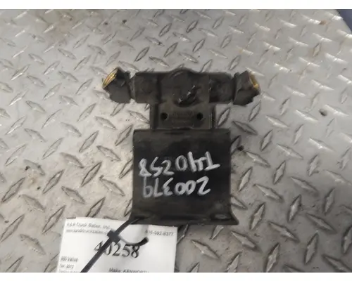 KENWORTH T700 944 ABS Valves