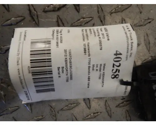 KENWORTH T700 944 ABS Valves