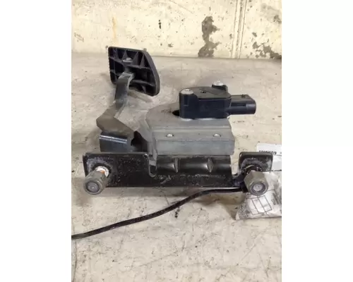 KENWORTH T700 Accelerator Parts