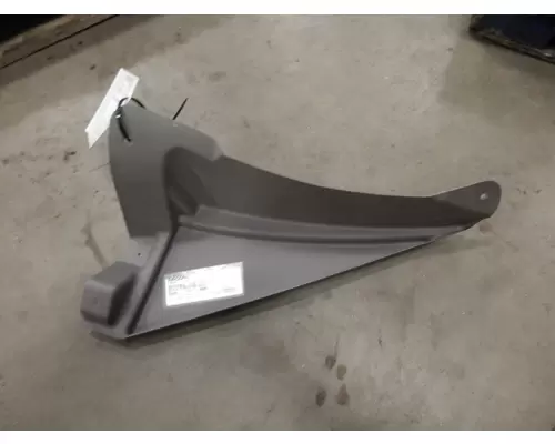 KENWORTH T700 Body Parts, Misc.