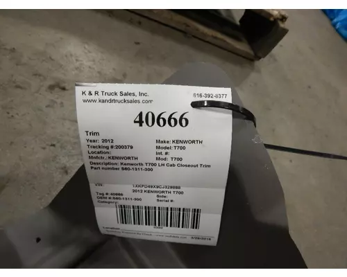 KENWORTH T700 Body Parts, Misc.