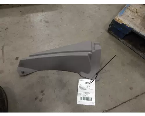 KENWORTH T700 Body Parts, Misc.