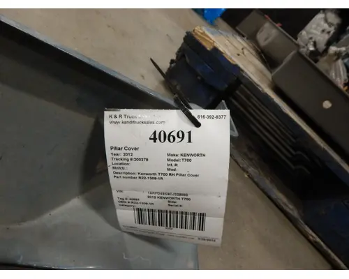 KENWORTH T700 Body Parts, Misc.