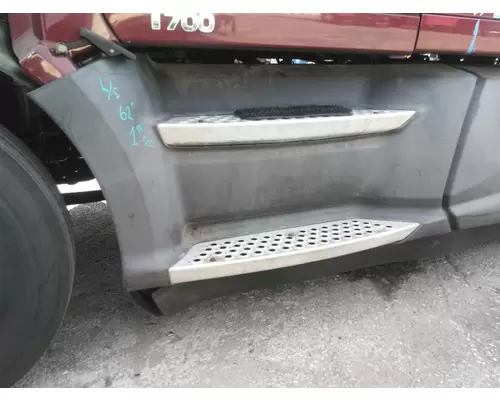KENWORTH T700 CAB SKIRTSIDE FAIRING
