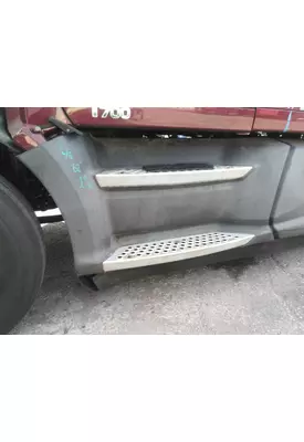 KENWORTH T700 CAB SKIRT/SIDE FAIRING