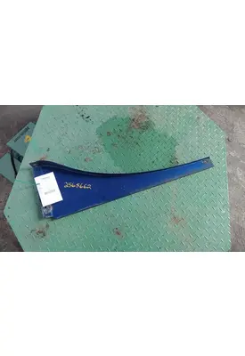 KENWORTH T700 CAB SKIRT/SIDE FAIRING