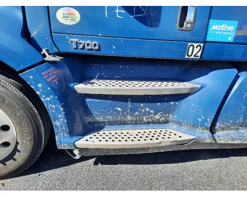 KENWORTH T700 CAB SKIRTSIDE FAIRING