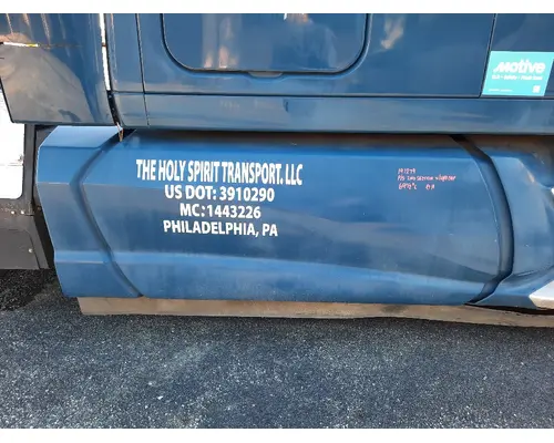 KENWORTH T700 CAB SKIRTSIDE FAIRING