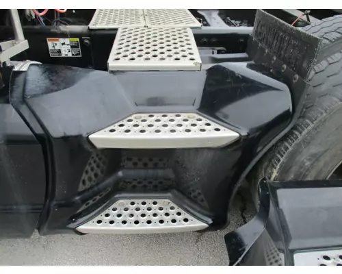 KENWORTH T700 CAB SKIRTSIDE FAIRING