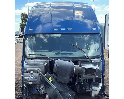 KENWORTH T700 CAB
