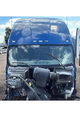 KENWORTH T700 CAB