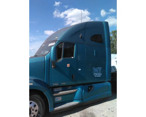 KENWORTH T700 CAB
