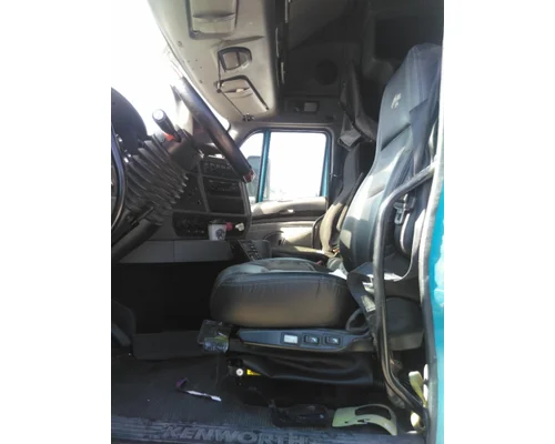 KENWORTH T700 CAB