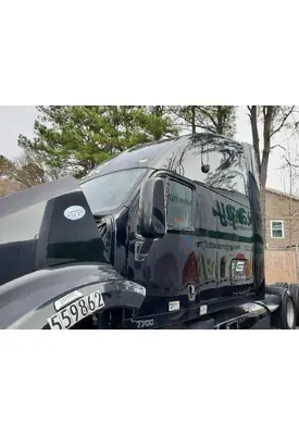 KENWORTH T700 CAB