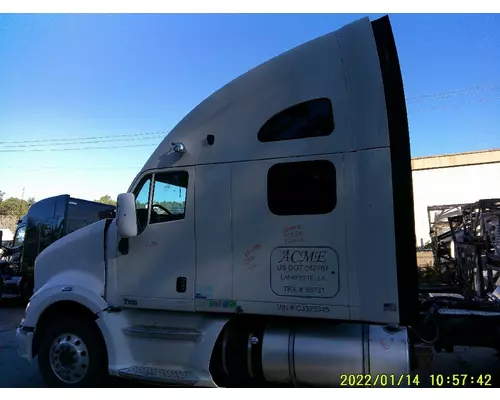 KENWORTH T700 CAB