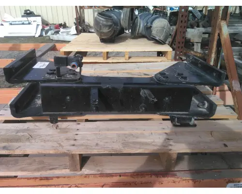 KENWORTH T700 CROSSMEMBER