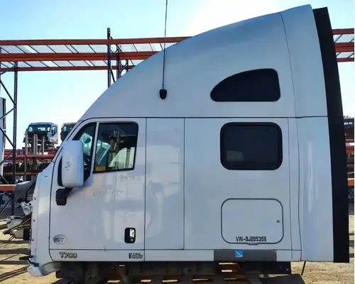 KENWORTH T700 Cab Assembly