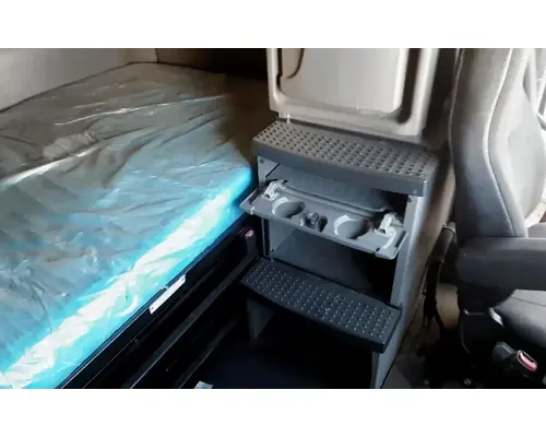 KENWORTH T700 Cab Assembly