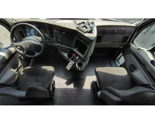 KENWORTH T700 Cab Assembly