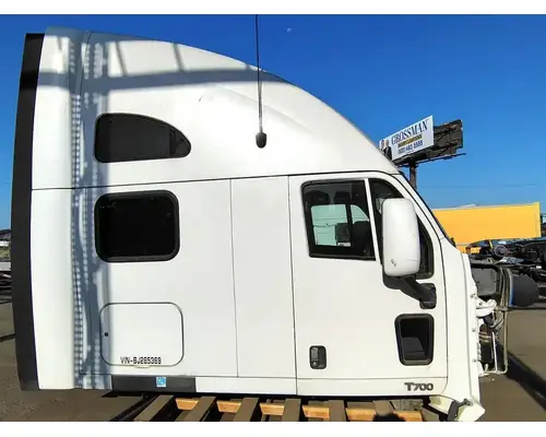 KENWORTH T700 Cab Assembly