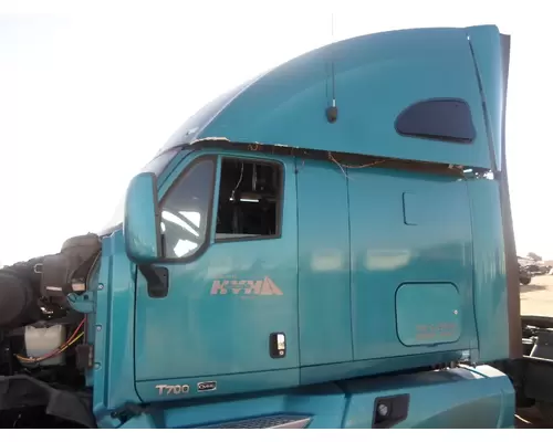 KENWORTH T700 Cab Clip