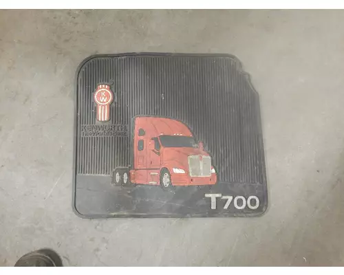 KENWORTH T700 Carpet