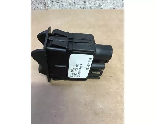 KENWORTH T700 DIFFERENTIAL LOCK SWITCH