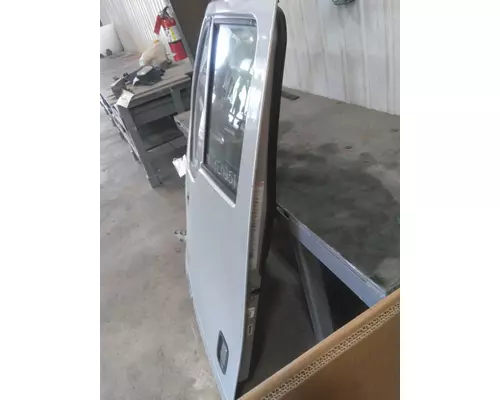 KENWORTH T700 DOOR ASSEMBLY, FRONT