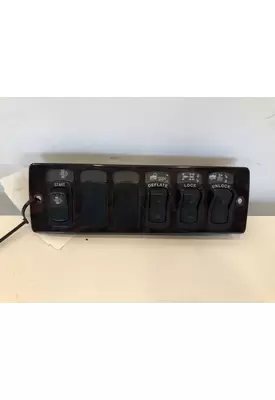 KENWORTH T700 Dash / Console Switch