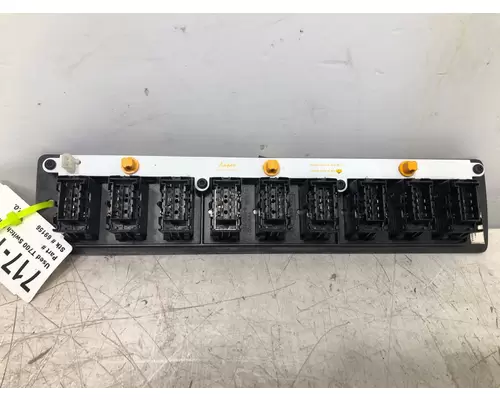 KENWORTH T700 Dash  Console Switch