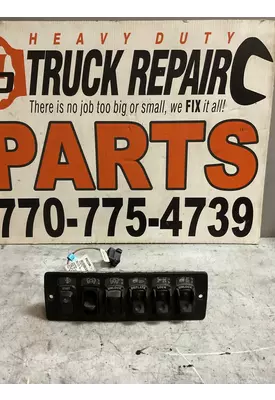 KENWORTH T700 Dash / Console Switch