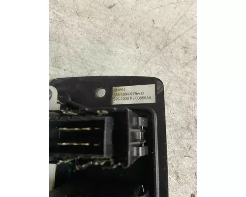 KENWORTH T700 Dash  Console Switch
