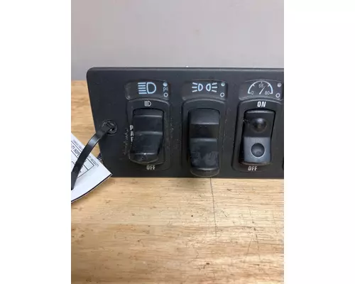 KENWORTH T700 Dash Panel