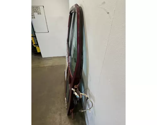KENWORTH T700 Door Assembly, Front