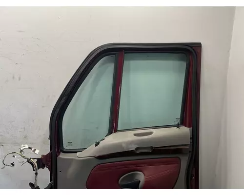 KENWORTH T700 Door Assembly, Front