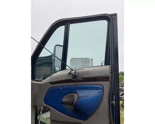 KENWORTH T700 Door Assembly, Front