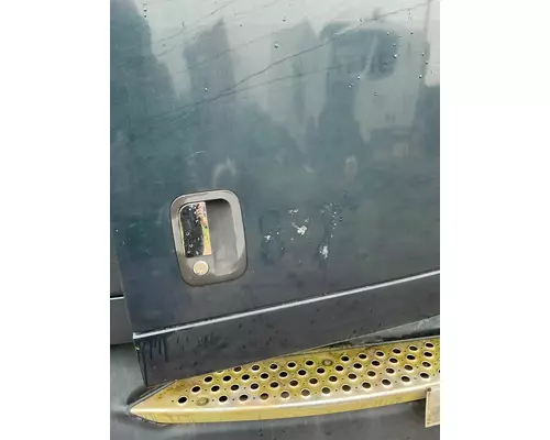 KENWORTH T700 Door Assembly, Front
