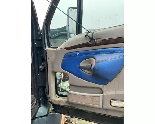 KENWORTH T700 Door Assembly, Front