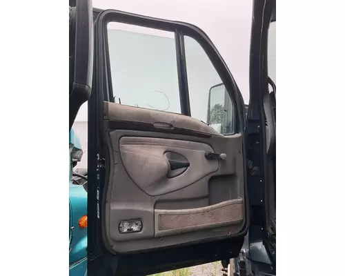 KENWORTH T700 Door Assembly, Front