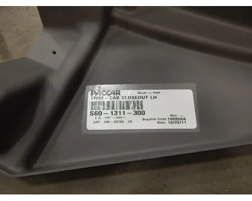 KENWORTH T700 Door Panel (Trim)