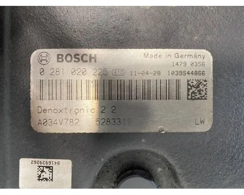 KENWORTH T700 ECM (EGR Maintenance Reminder)