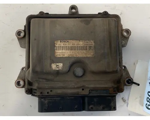 KENWORTH T700 ECM (EGR Maintenance Reminder)