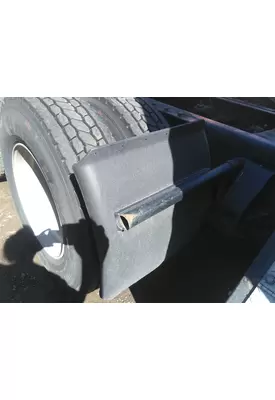 KENWORTH T700 FENDER, QUARTER/HALF REAR