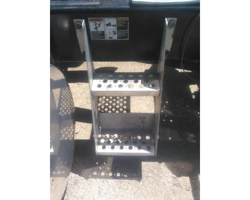 KENWORTH T700 FRAME STEP